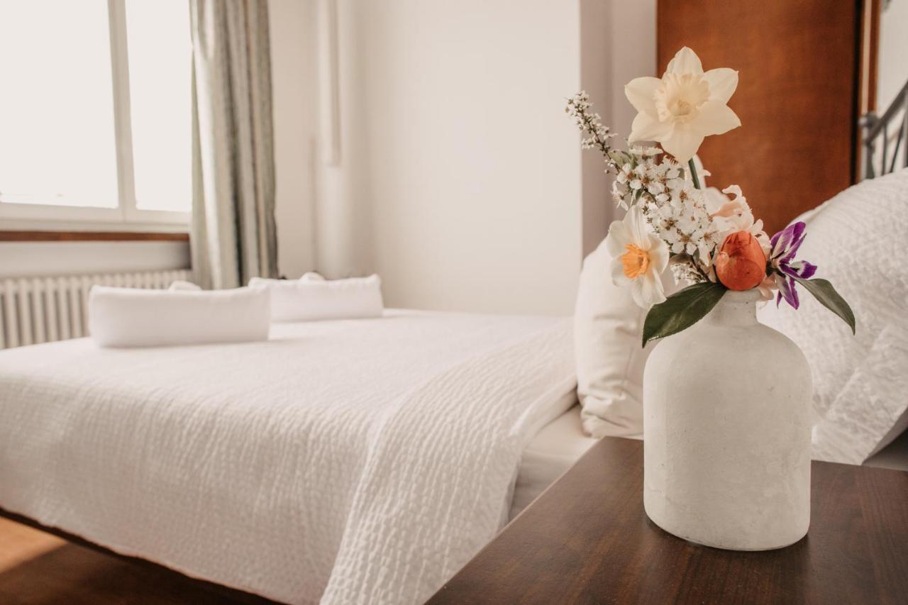 Riva Beach Club I Boutique Hotel I Restaurant Gambarogno Dış mekan fotoğraf