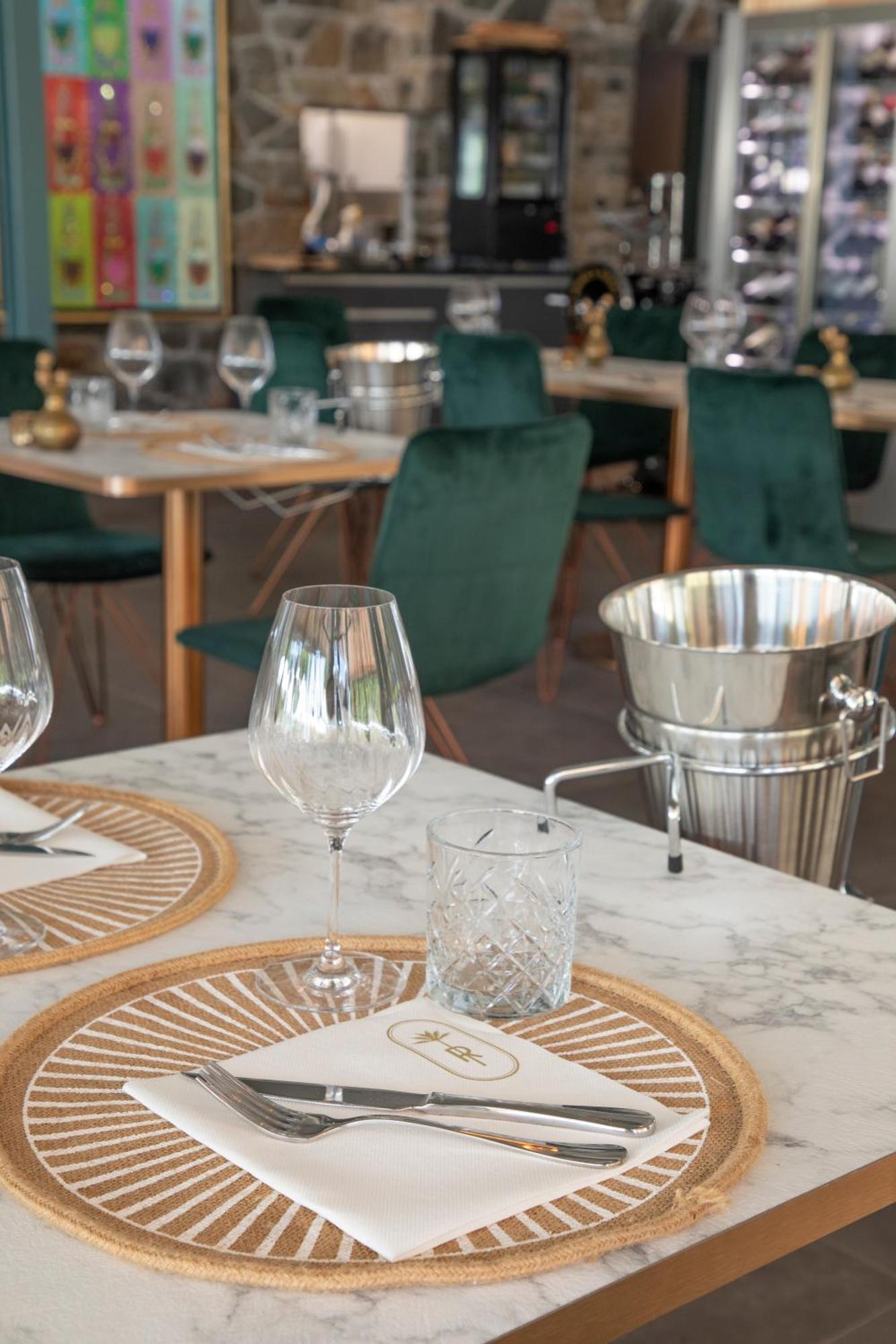 Riva Beach Club I Boutique Hotel I Restaurant Gambarogno Dış mekan fotoğraf